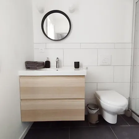 Апартаменты Stylish Cocoon: Confort Au Coeur De